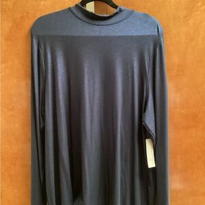 Chico’s Foil Long Sleeve Mock Neck basic knit  classic navy top. 279